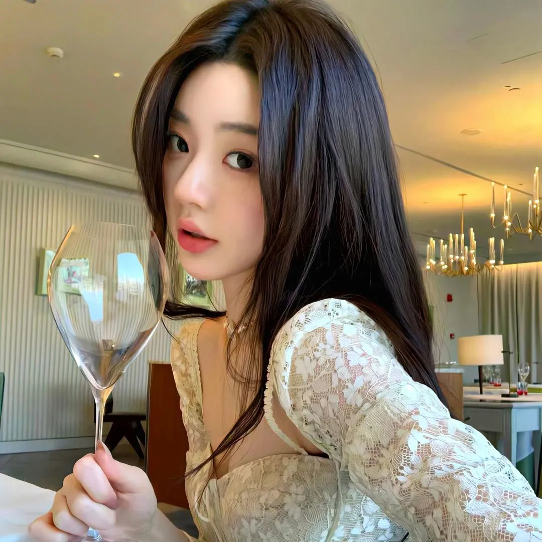 北极百货的秋乃小姐